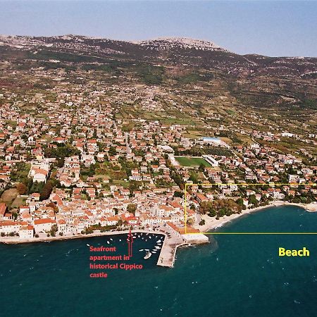 Seafront Apartment In Historical Cippico Castle Kastela Ngoại thất bức ảnh